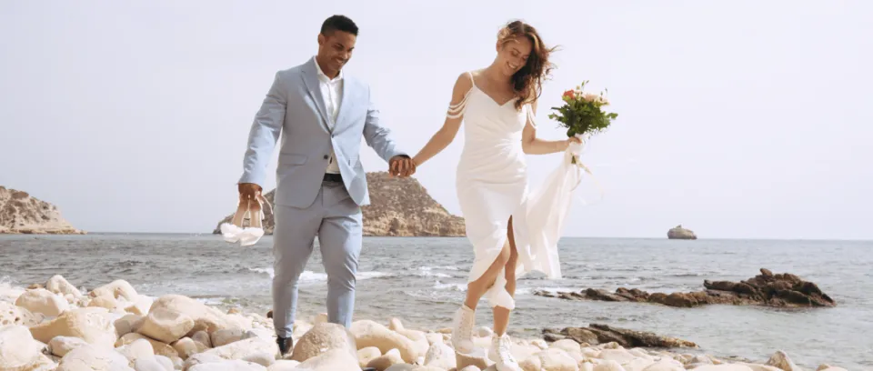 Beach & Hiking elopement — Elopement stories · Stories By DJ